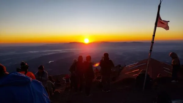 初日の出登山を成功させる3つのポイント